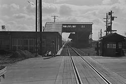 （昭和３２年）本千葉駅ホーム