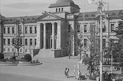 （昭和３３年）旧県庁舎
